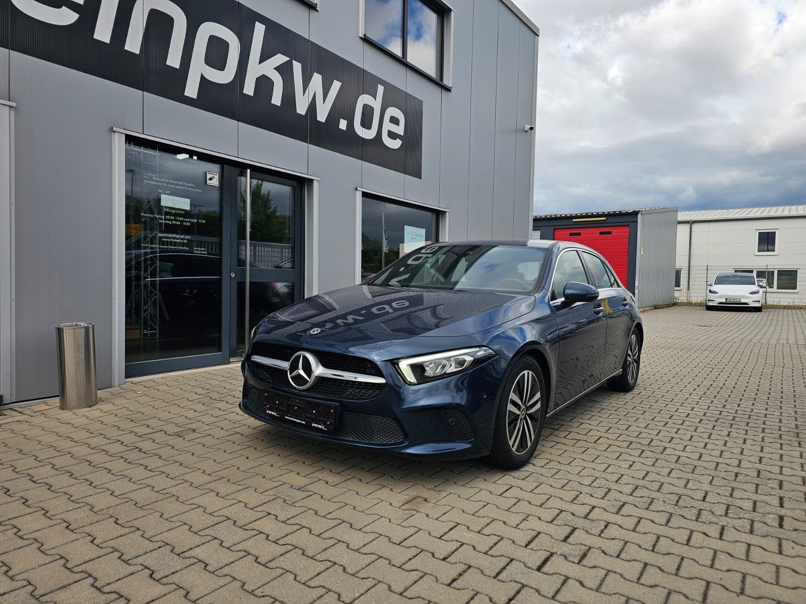 Mercedes-Benz A 180 PROGRESSIVE Rcam Keyless LED HIGT PERFORMA