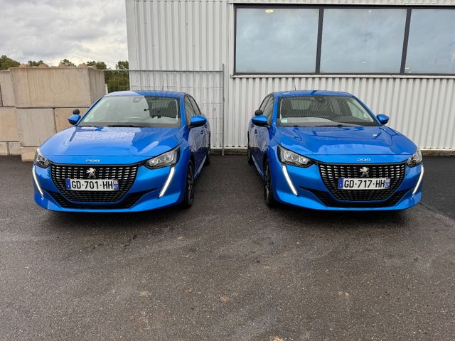 Peugeot 208 Allure /Navi/Vertigo-Blau