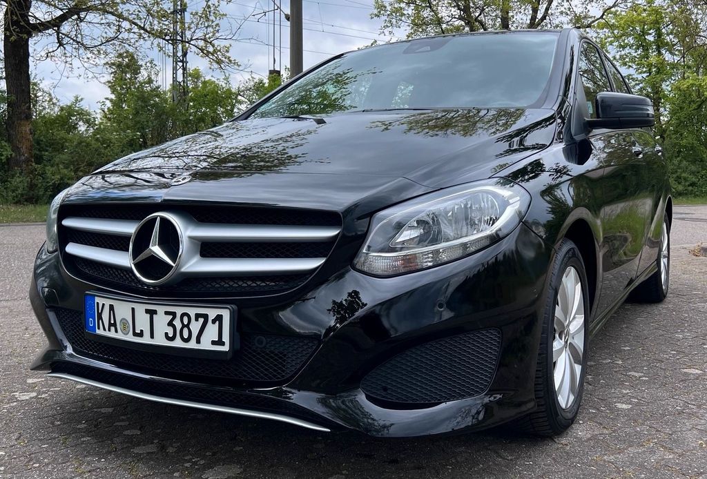 Image of Mercedes-Benz B 200