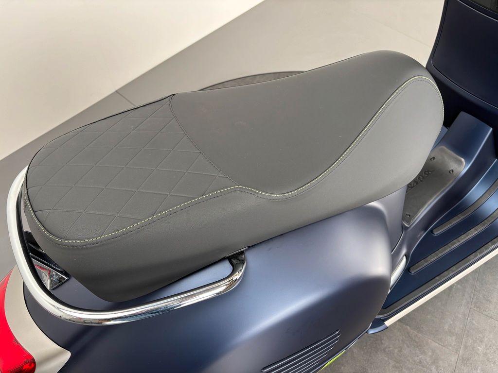 Fahrzeugabbildung Vespa GTS 300 SUPER TECH *NEUWERTIG/REMUS*