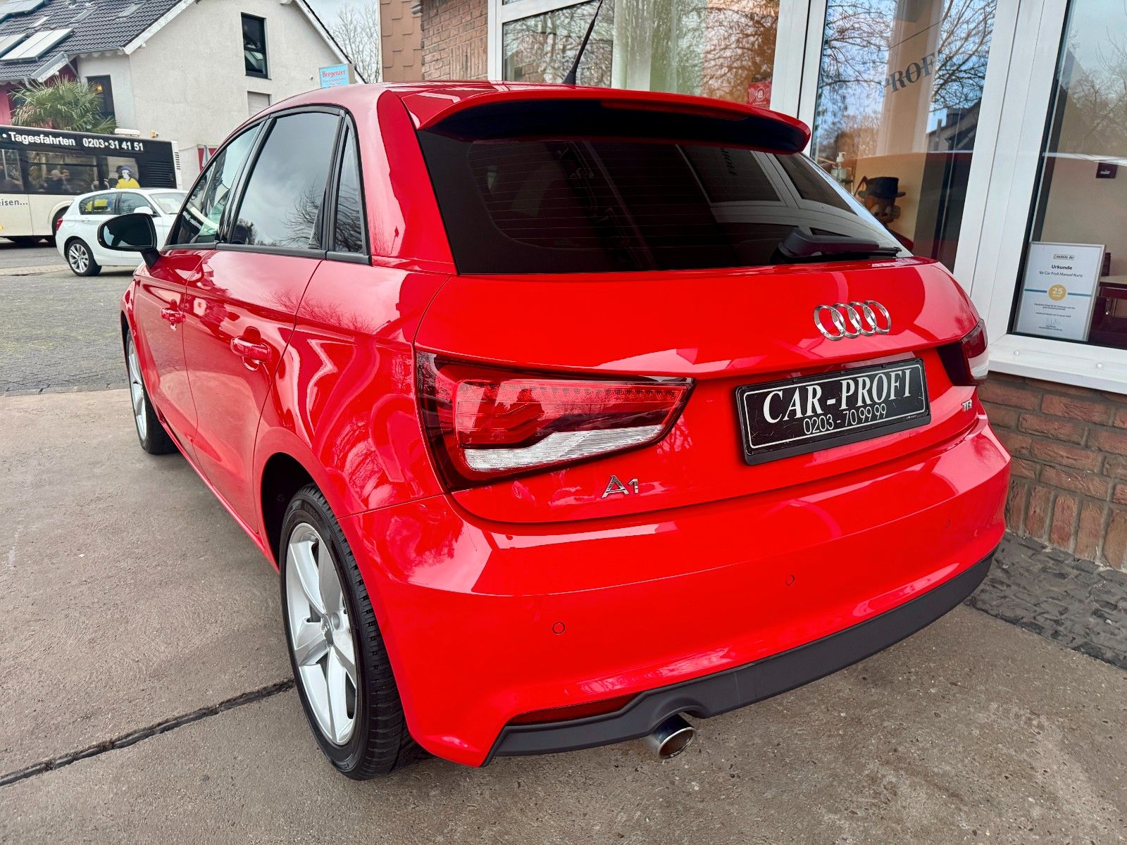 Fahrzeugabbildung Audi A1 Sportback Autom. Standheizung/Xenon/Bluetooth