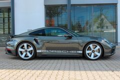 PORSCHE 911 Turbo 50 Jahre / HERITAGE PAKET / BURMESTER