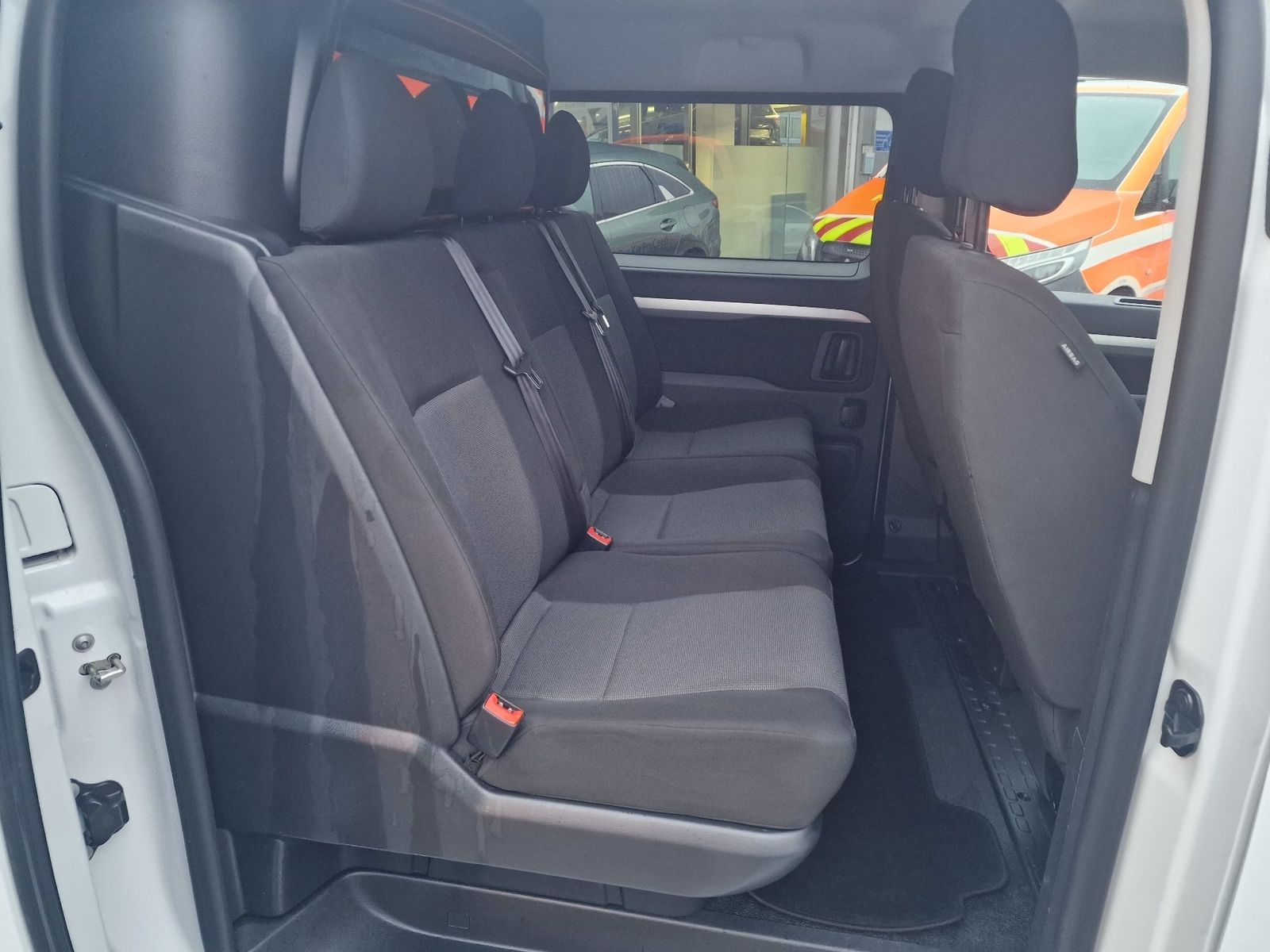 Fahrzeugabbildung Opel Vivaro Kasten Edition M Doppelkabine