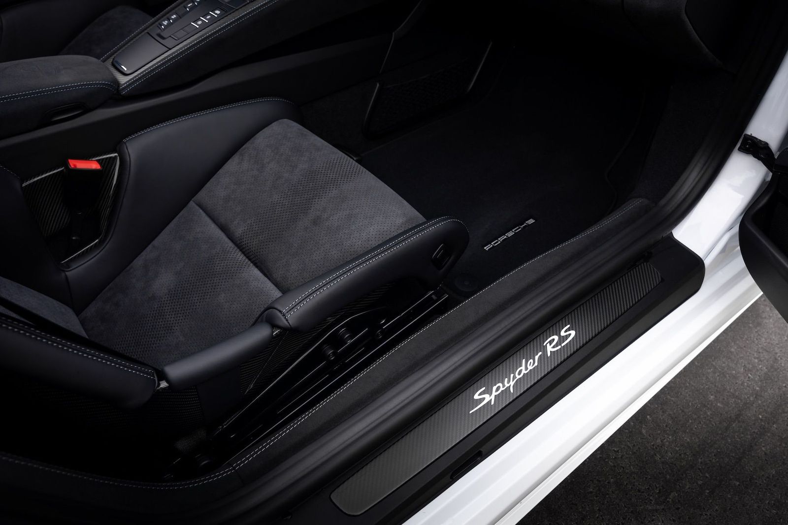 Fahrzeugabbildung Porsche Boxster 718 Spyder RS WEISSACH|KAMERA|LIFT|MWST.