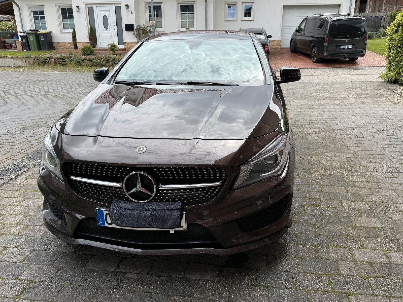MERCEDES-BENZ CLA 180 Shooting Brake