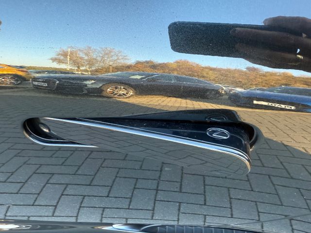 Lexus LC 500h  Performance-Hybrid HUD LED