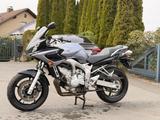 Yamaha Fazer FZ6 8000 km gelaufen 1 Hand - YAMAHA 80