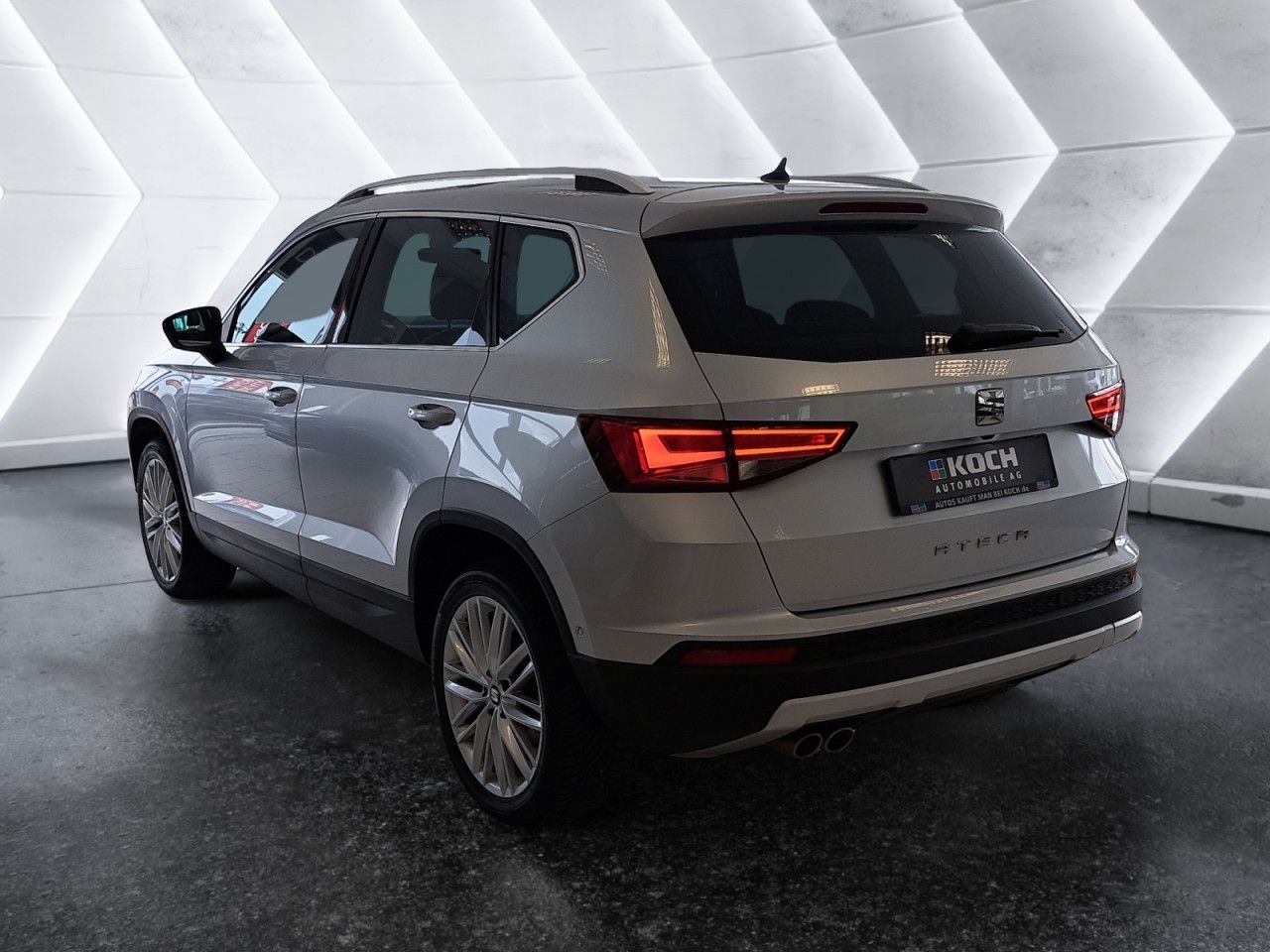Seat Ateca 1.5 TSI ACT Xcellence NAVI LED SHZ PDC ACC foto 3