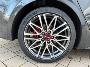 Kia ProCeed 1.6T DCT7 GT Nav Memory Glasdach Kamera