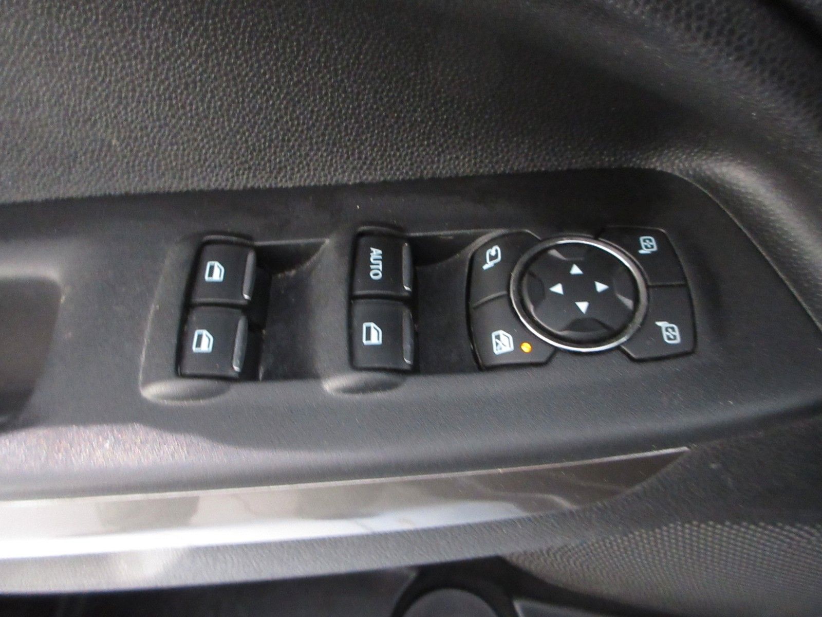 Fahrzeugabbildung Ford EcoSport Cool & Connect SHZ/LHZ/AHK/NAVI