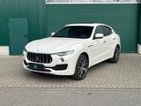Maserati Levante  S 3.0 V6 Pano 360Grad 1Hand unfallfrei  - Maserati Levante von privat