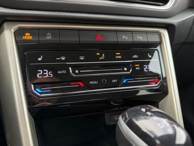 T-Roc Move 1.5 TSI AHK-abnehmbar Navi Apple CarP
