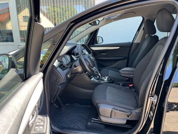 BMW 218 Gran Tourer - 9