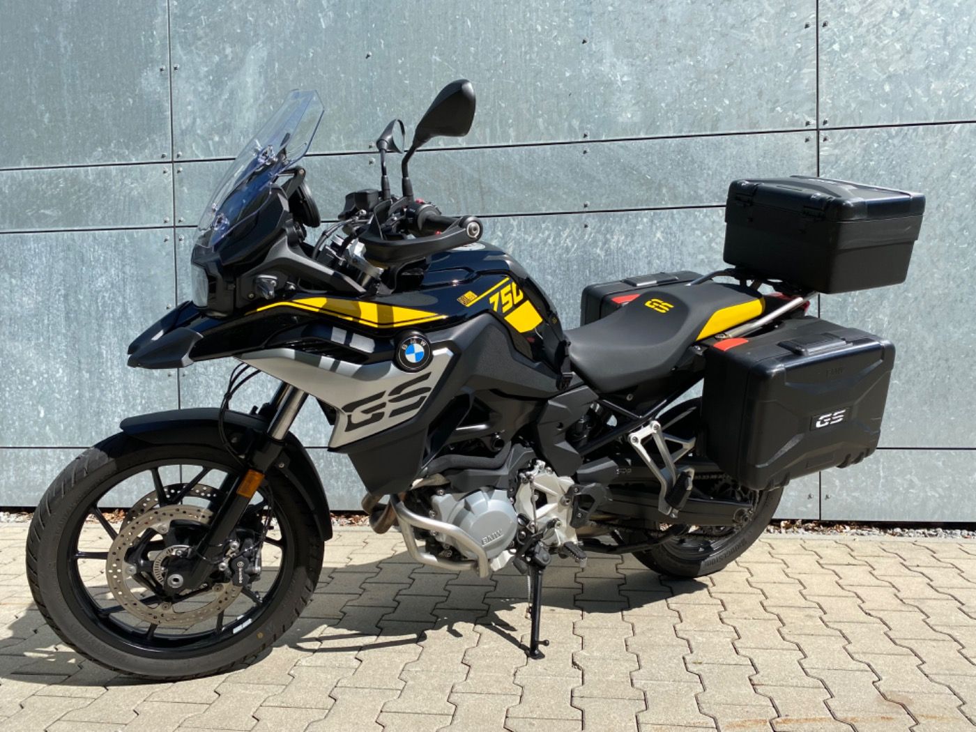 Fahrzeugabbildung BMW F 750 GS 40 Jahre Edition Topcase, Seitenkoffer