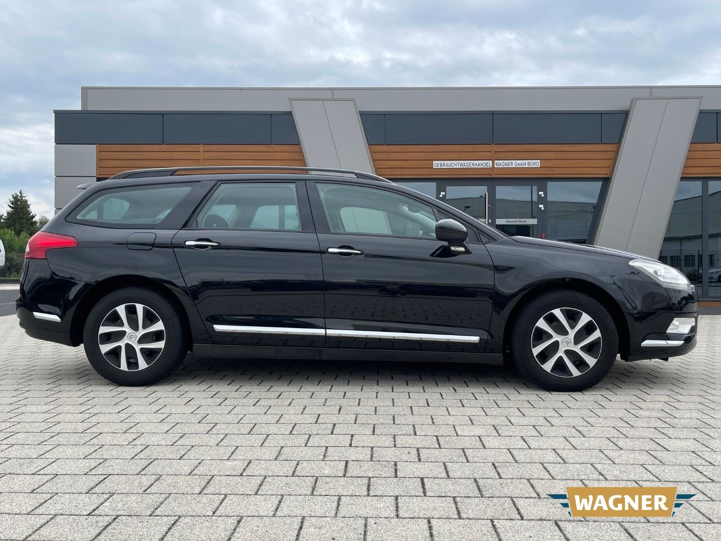 Fahrzeugabbildung Citroën C5 Tourer 1.6 HDi 115 FAP Automatik Navi
