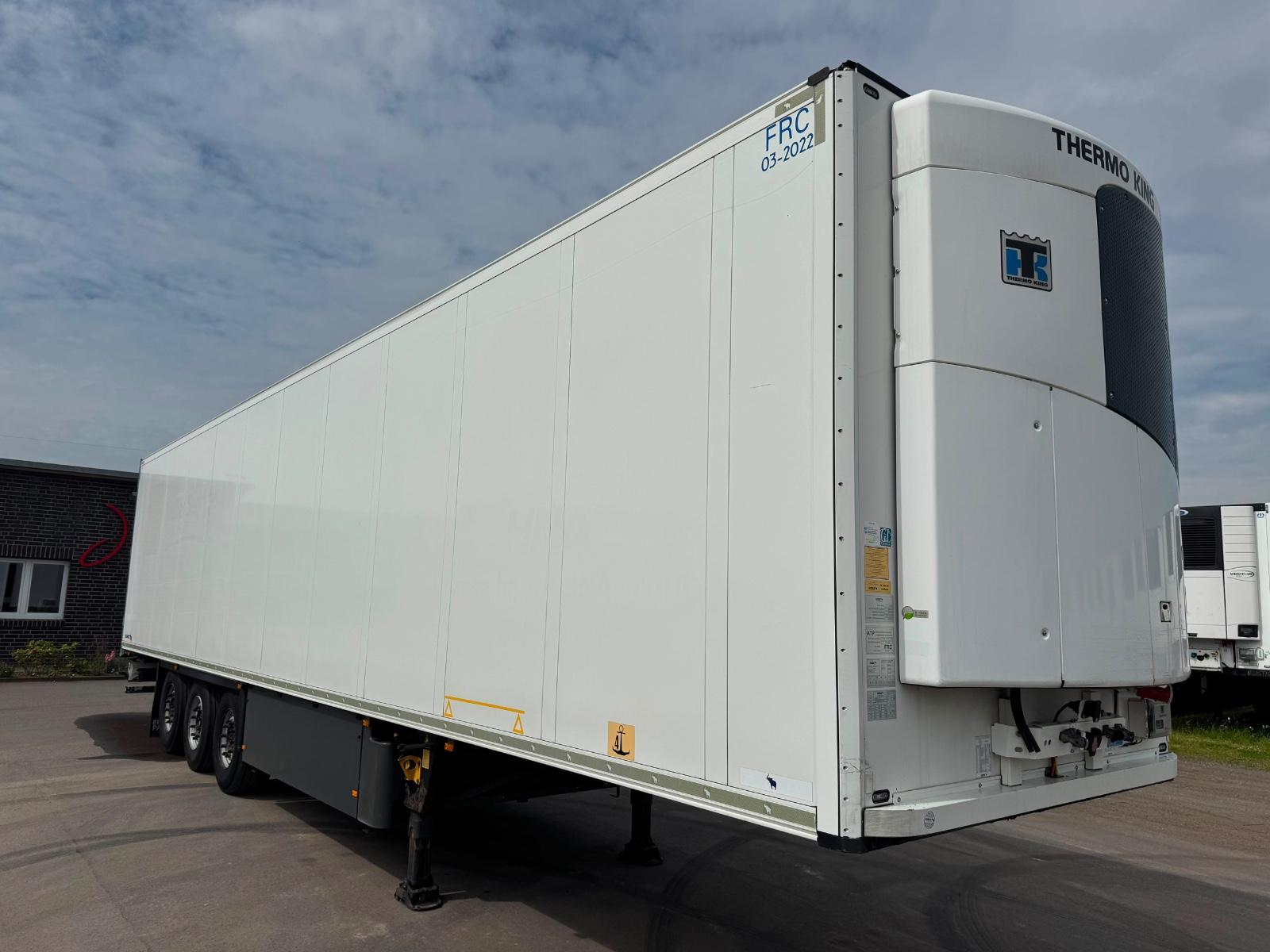 Schmitz Cargobull SKO24/ Thermo King SLXe300 / Doppelstock/ 7cm