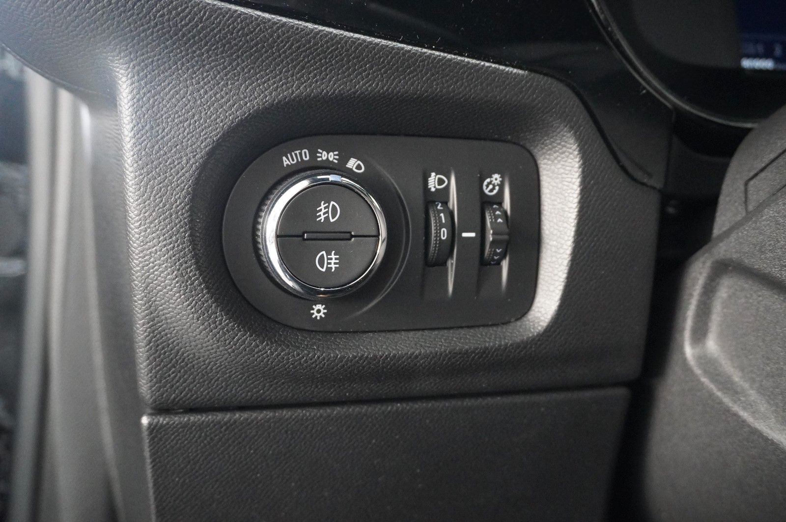 Fahrzeugabbildung Opel Corsa F 1.2T GS-LINE NAVI/LED/KAMERA/SHZ/DAB+