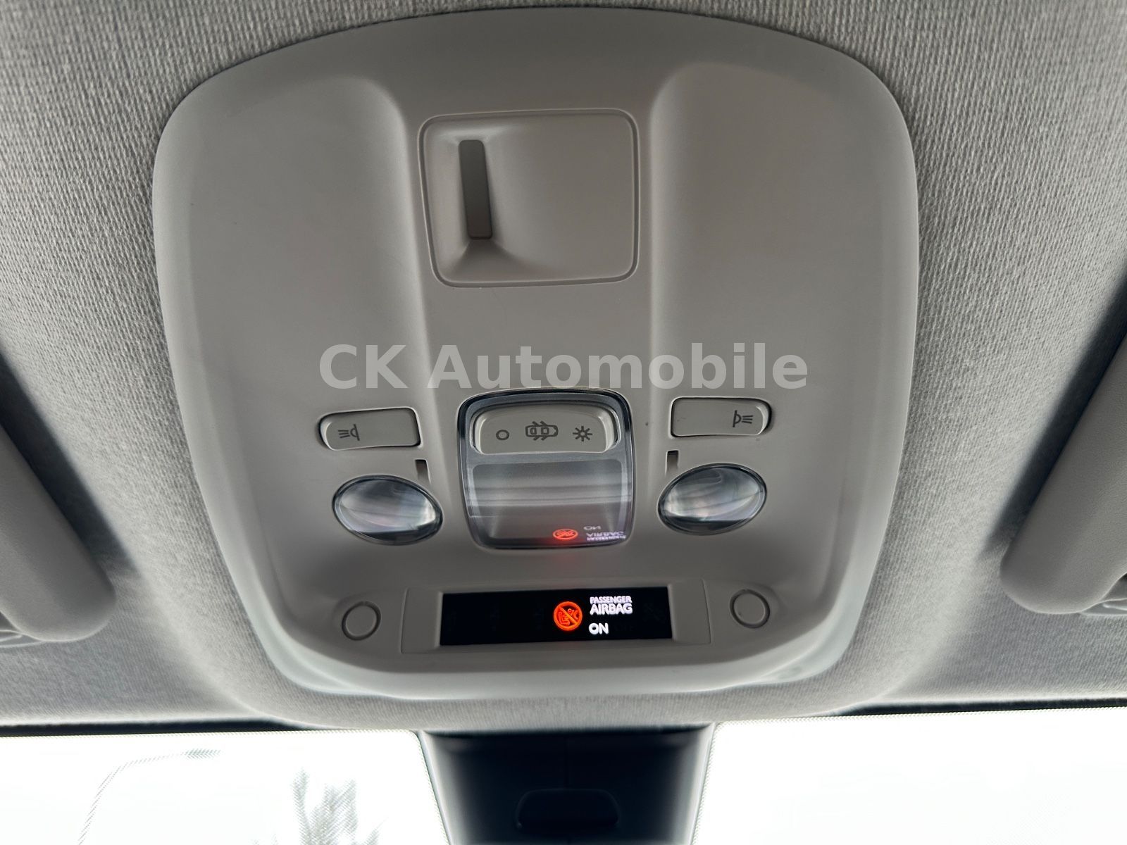 Fahrzeugabbildung Opel Vivaro Kasten 2.0 Diesel EditionL3/Klima/PDC/Kam