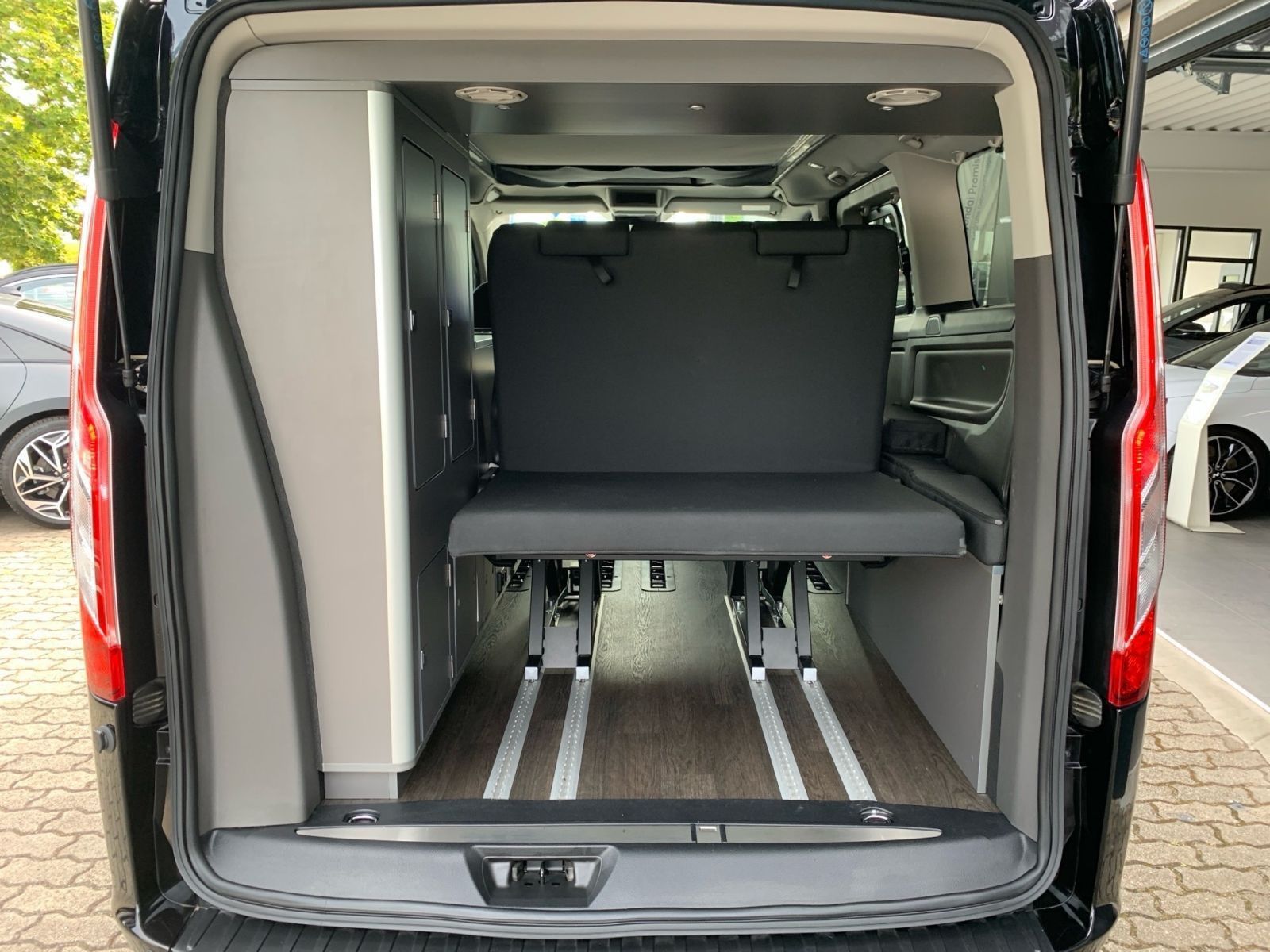 Fahrzeugabbildung Ford Tourneo Custom 2.0 TDCi 185PS Titanium Camper +