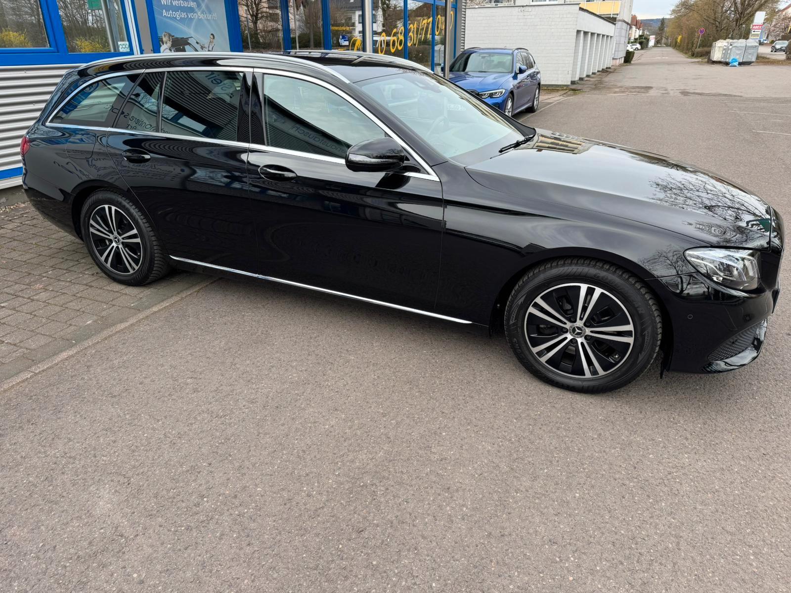 Mercedes-Benz E 250T NAVI*LED*ACC*KAMERA*STANDHEIZUNG*MULTIBEA