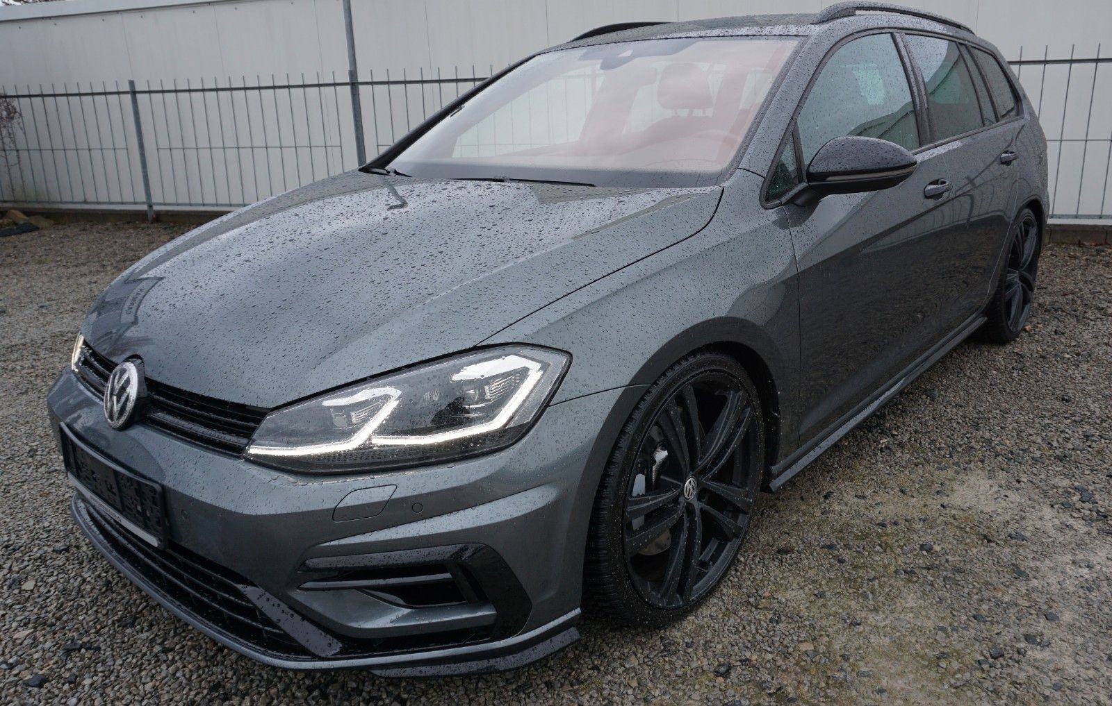 Fahrzeugabbildung Volkswagen Golf VII Variant R-line 4M,Navi,LED,SH,ACC,Kamer