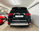 Mitsubishi Outlander 2.0 MIVEC Top 4WD Automatik - Mitsubishi in Köln