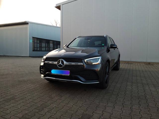 MERCEDES-BENZ Mercedes GLC 300 4MATIC AMG Line |Panorama | 360