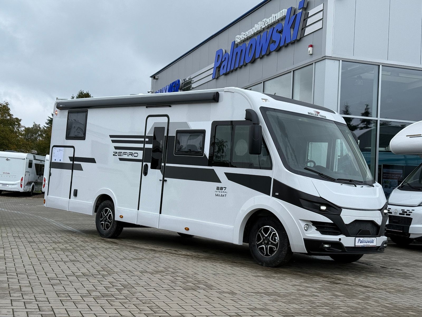Fahrzeugabbildung Roller Team Zefiro 287 TL Integral - Modell 2026 - MEGA DEAL