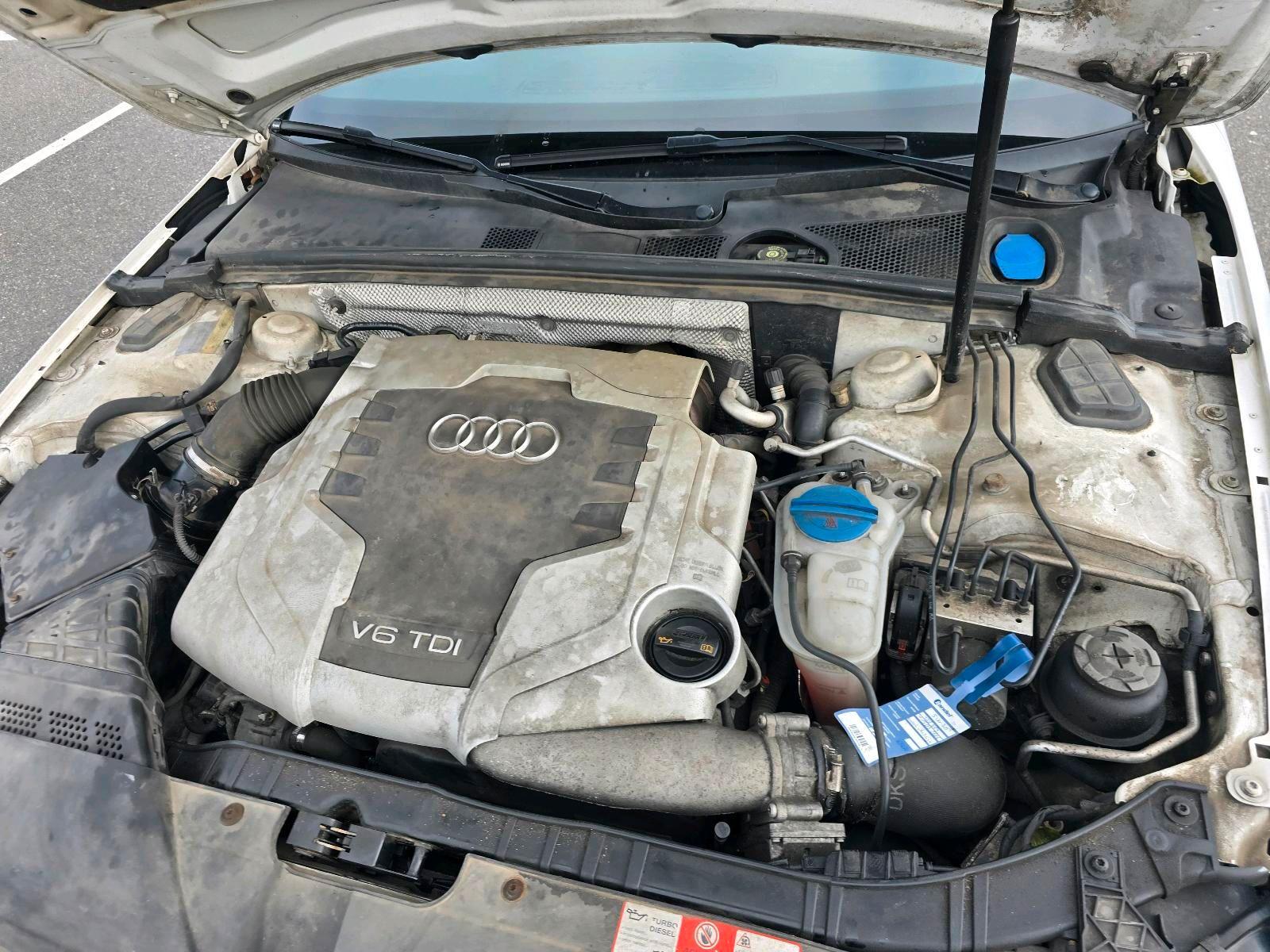 Audi A4 2009 — photo 13