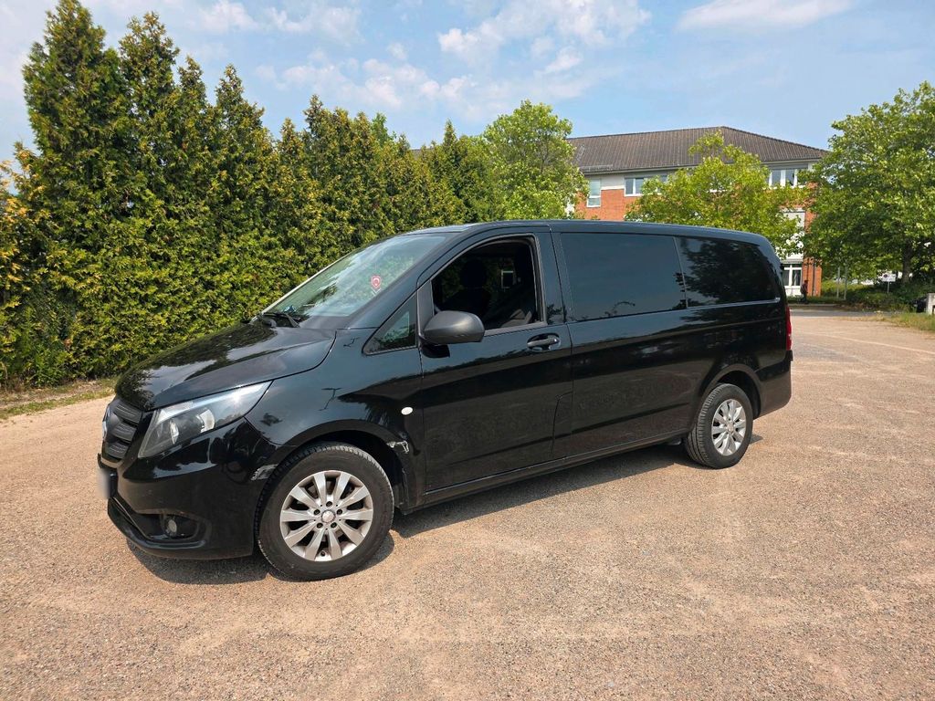 Image of Mercedes-Benz Vito
