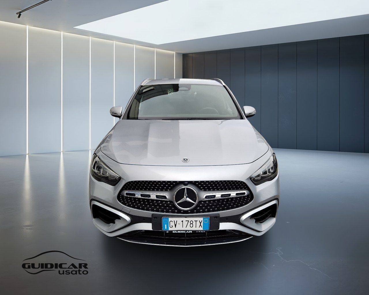 Mercedes-Benz GLA-H247 2023 - GLA 180 d AMG Line imagem 2