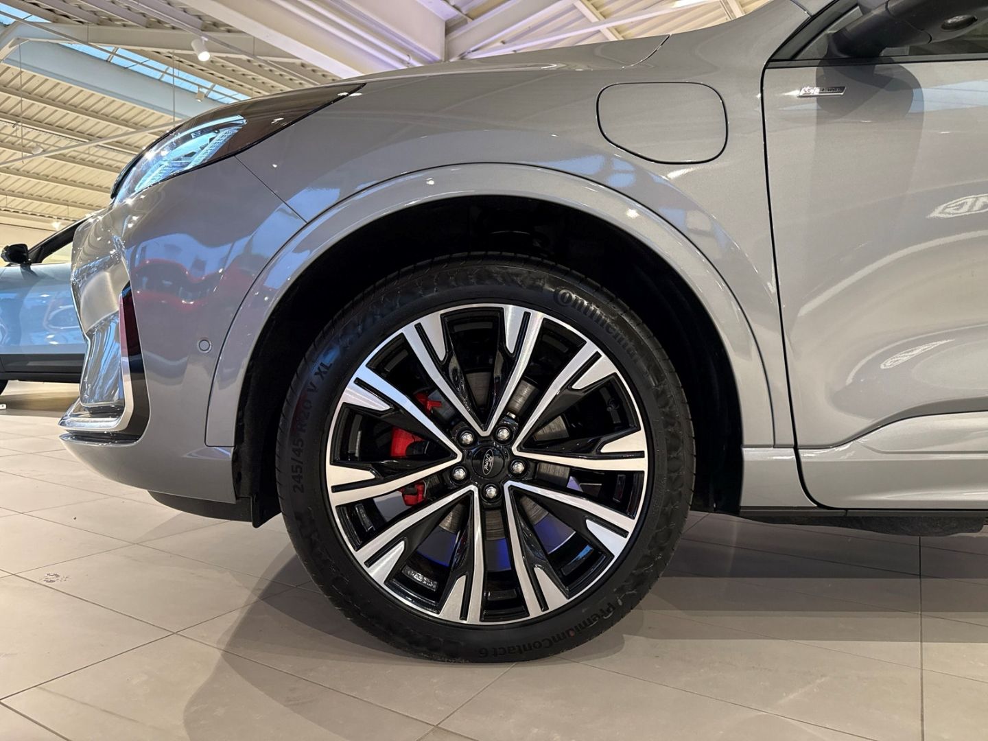 Fahrzeugabbildung Ford Kuga ST-Line X HUD AHK-klappbar El. Panodach Nav