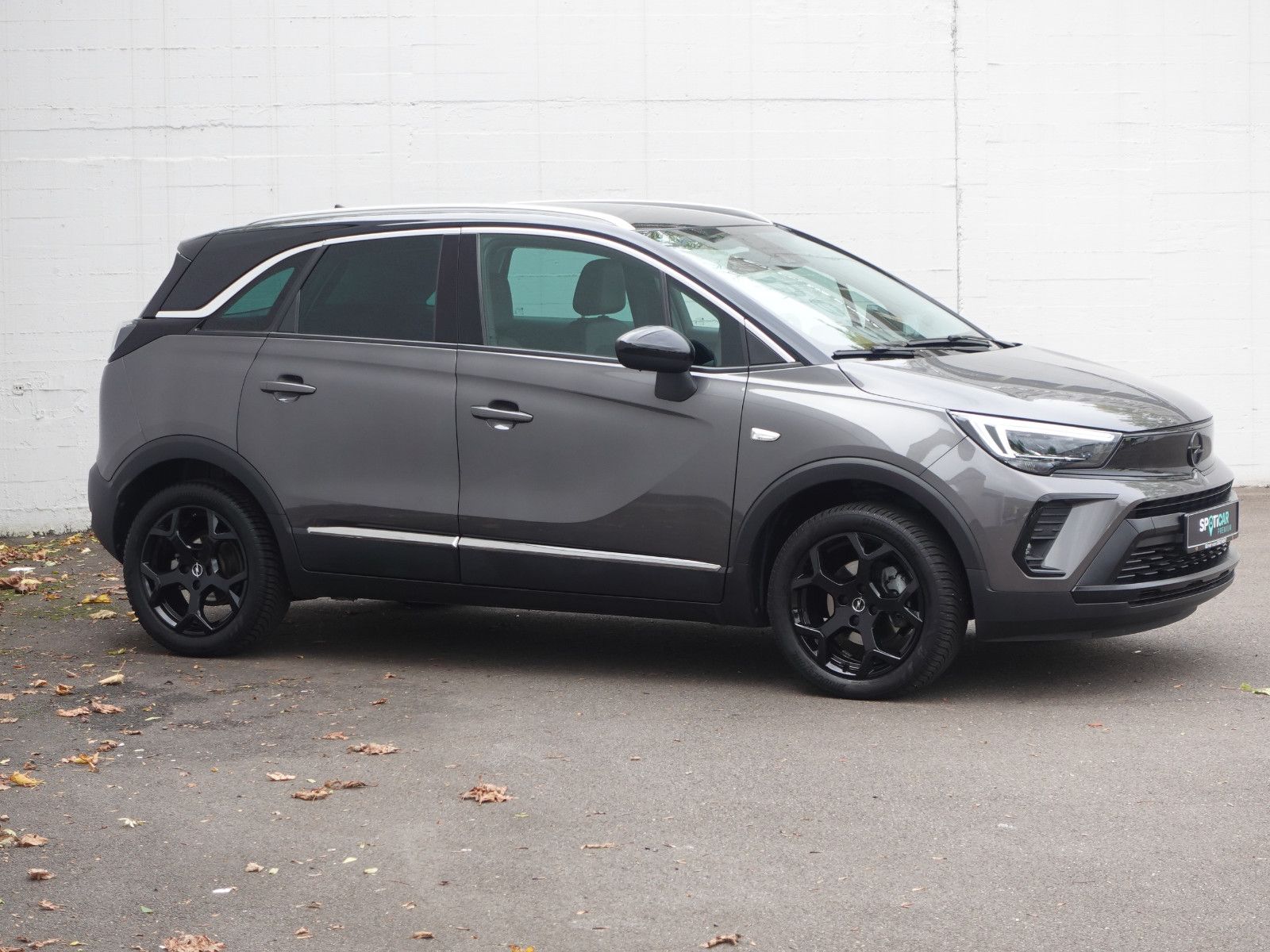 Fahrzeugabbildung Opel Crossland 1.2 Ultimate Sitzh.,Navi,Kamera,PDC