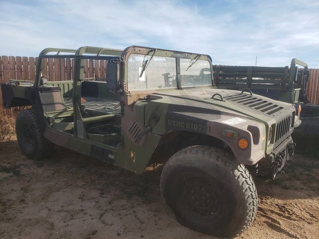 Hummer 1988 Humvee 6.5 L, 4 speed Automatic P.