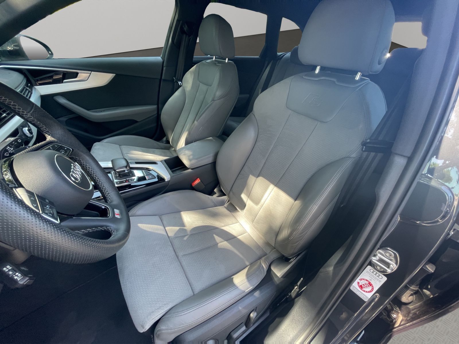 Audi A4 - Bild 11