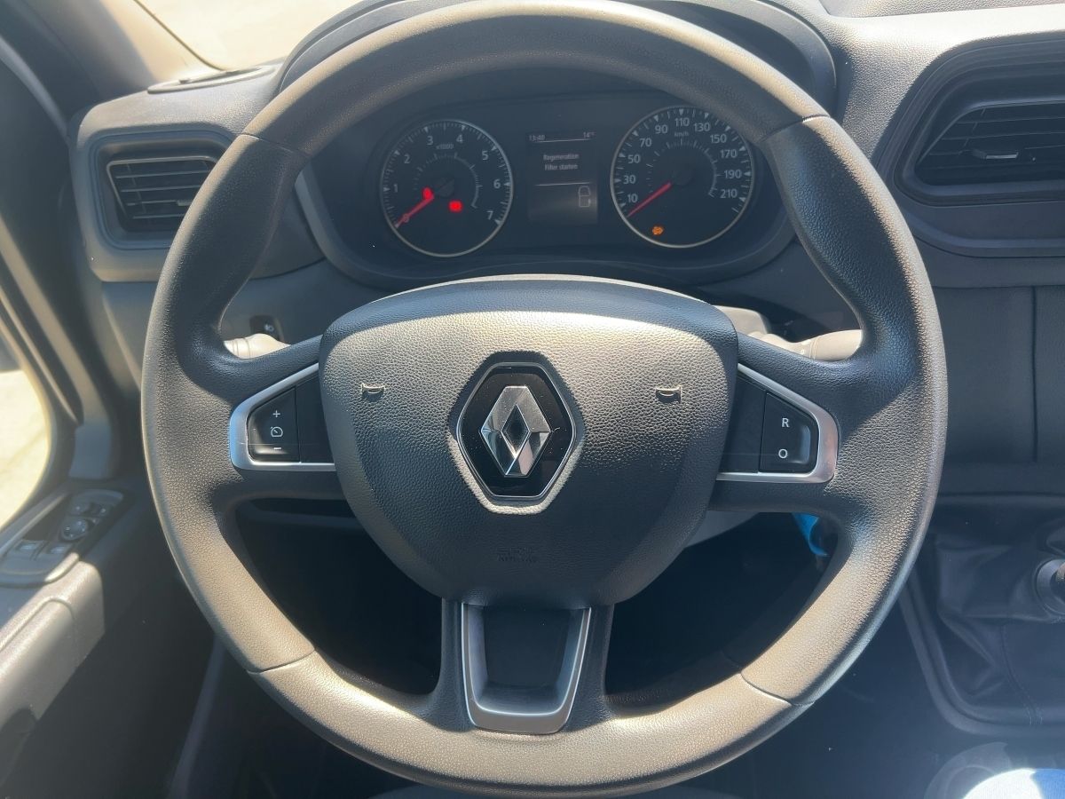 Fahrzeugabbildung Renault Master Kasten L1H1 3,3t dCi 135 AHK Kamera