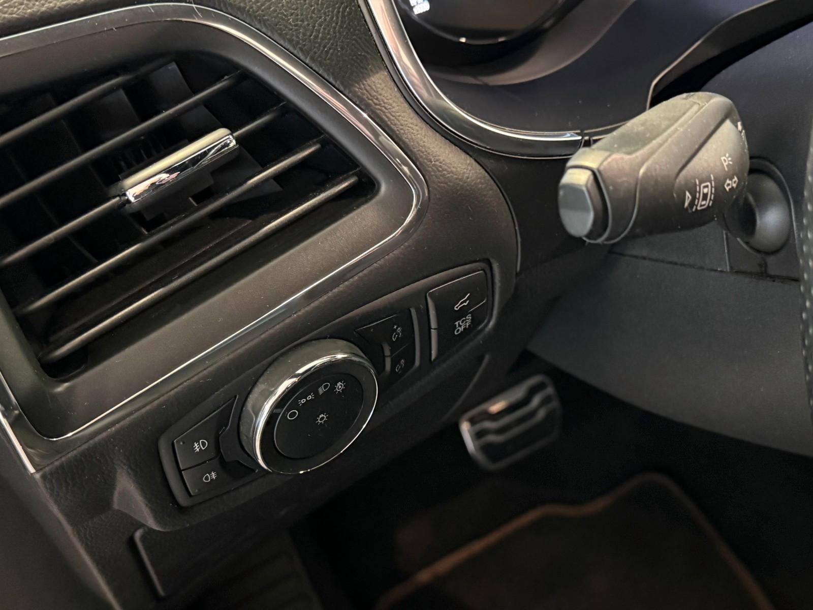 Ford Edge ST-Line 4x4 Winterpaket Navi LED Kamera