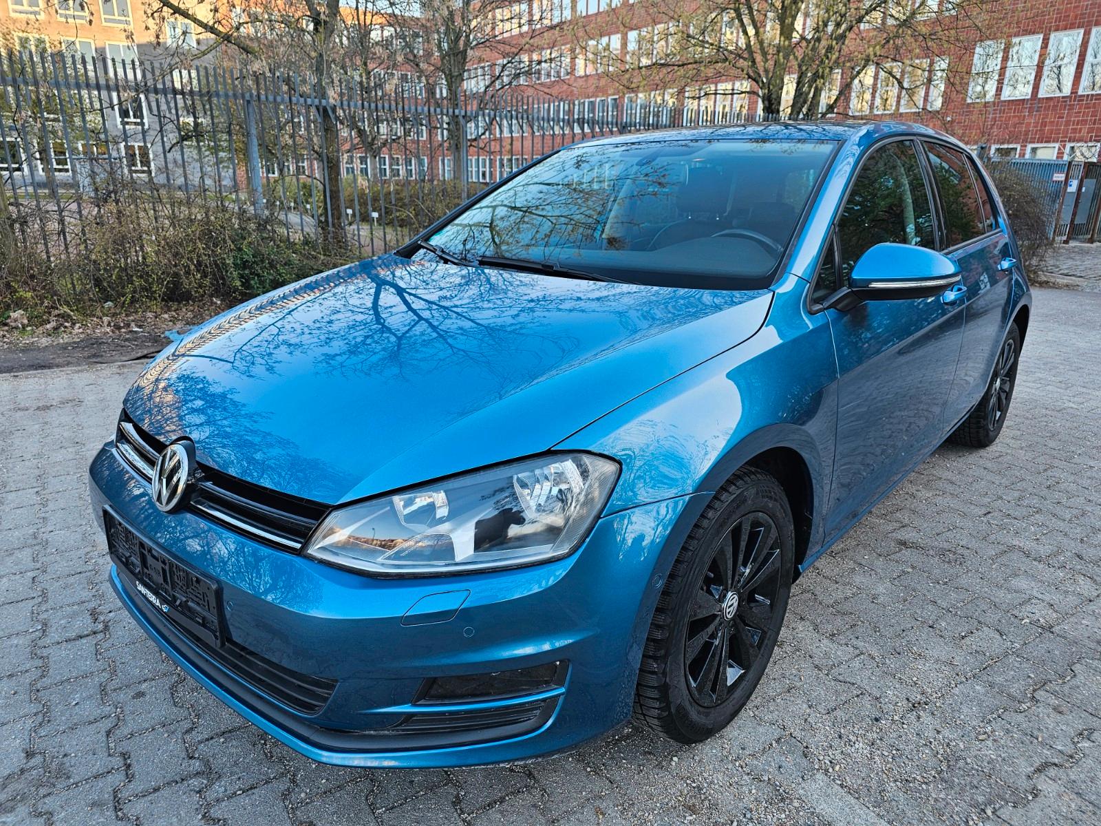 Volkswagen Golf VII Lim. Comfortline Leder Navi