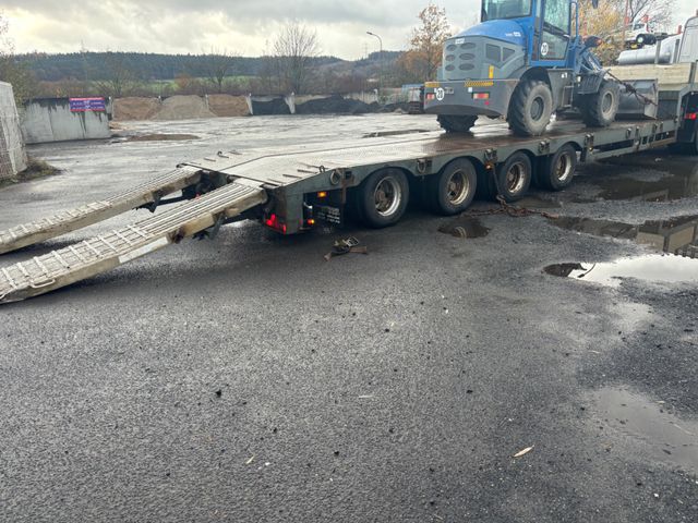 LinTrailers 4 LSDU 18-40