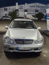 Mercedes-Benz Mercedes c180 cl203 gepflegt, 80tkm, TÜV 0... - gebrauchte Mercedes-Benz C 180 aus dem Jahr 2001
