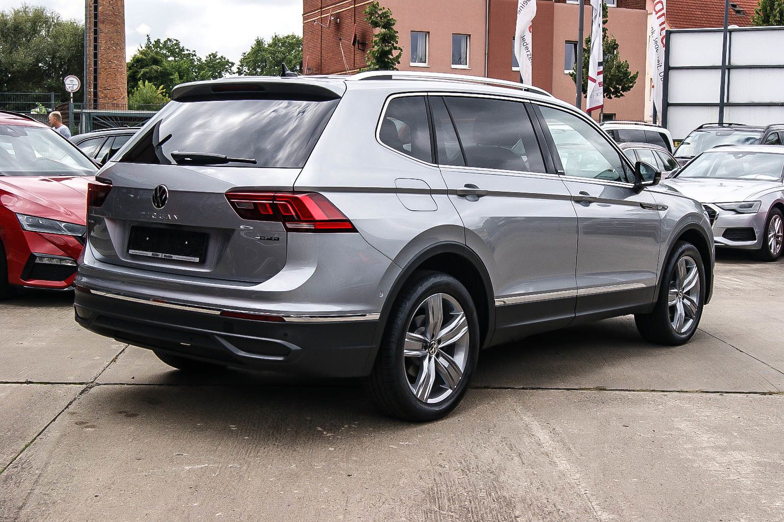 Fahrzeugabbildung Volkswagen Tiguan Allspace 4Motion Move DSG IQ-MATRIX ACC 1