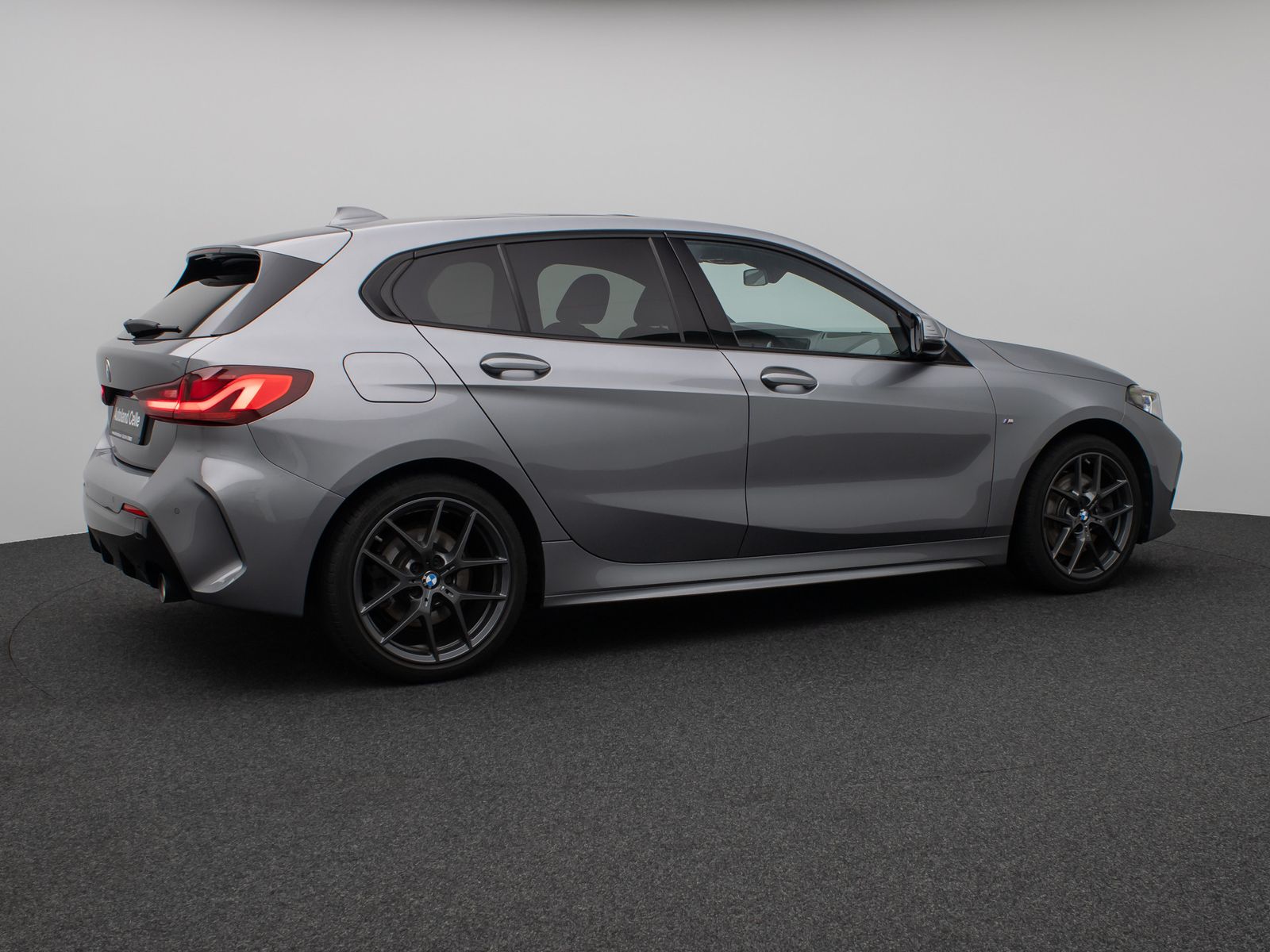 Fahrzeugabbildung BMW 120i M Sport Panorama DAB HiFi Fernlichta 18Zoll