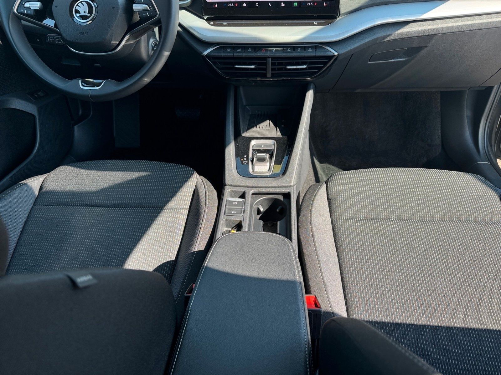 Fahrzeugabbildung SKODA Octavia Combi Selection 1.5 eTSI