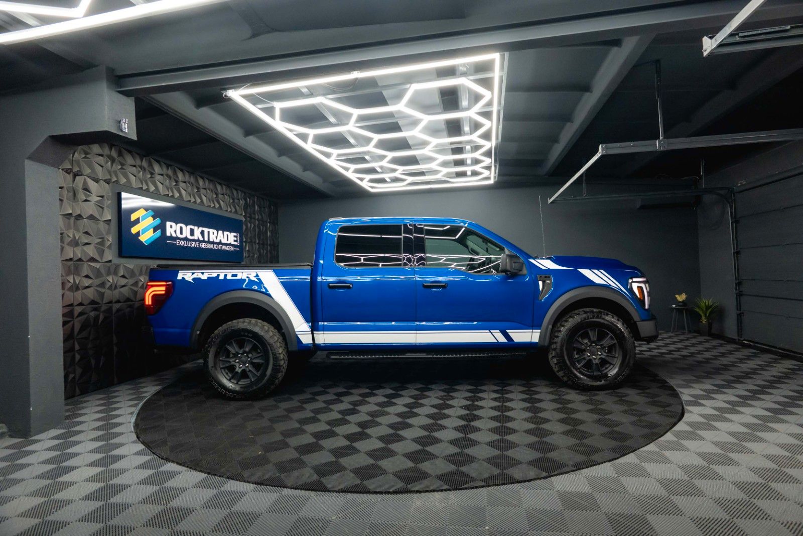 Fahrzeugabbildung Ford F150 5.0L V8 4x4 Offroad SuperCrew RAPTOR 1.Hand