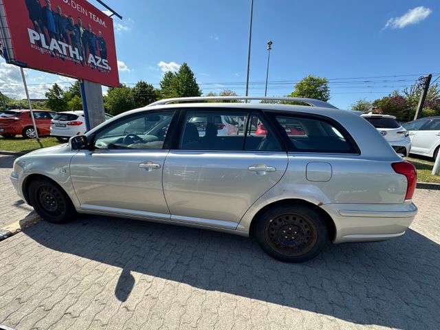 Toyota Avensis  Kombi 1.8 Sol