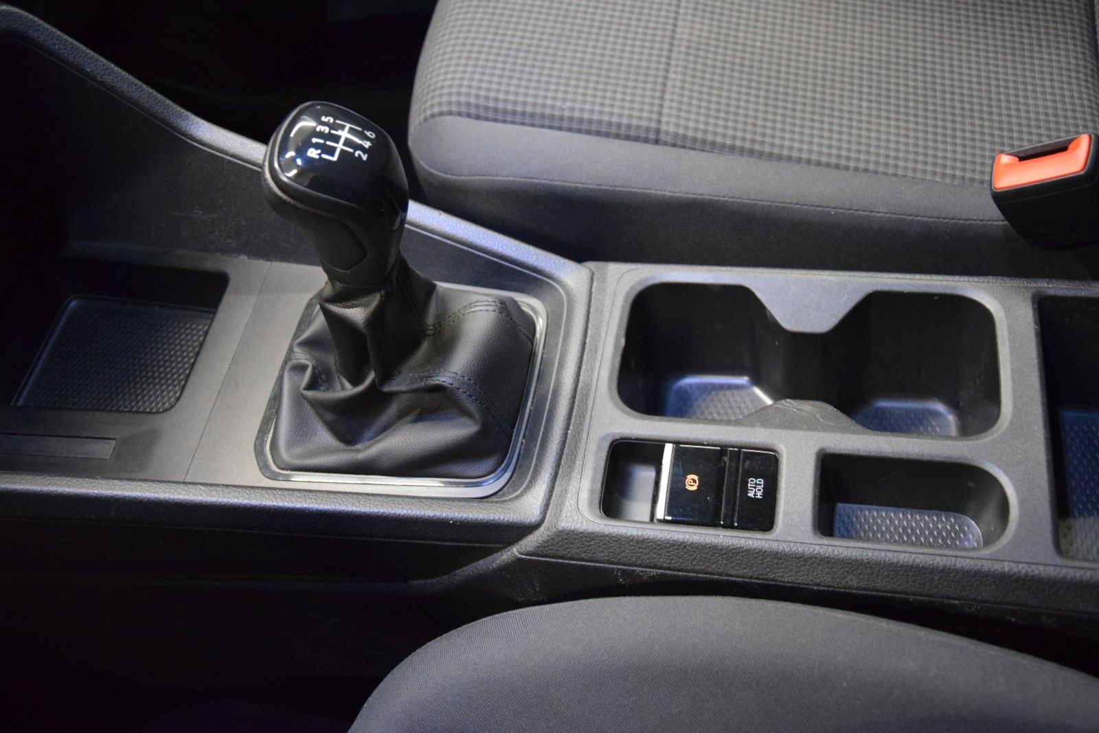 Fahrzeugabbildung Volkswagen Caddy Cargo Basis Kasten Klima PDC 1. Hand