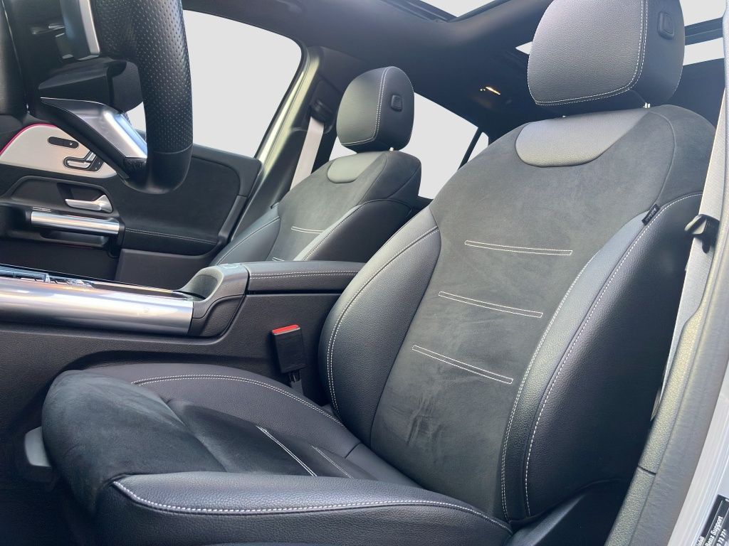 Fahrzeugabbildung Mercedes-Benz GLA 220 d 4M AMG*NIGHT*AHK*PANO*DISTR*MEMO*360°