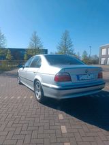 BMW E39 528i *VOLLSH**MEMORY*PDC**LEDER* - BMW 528 aus 1998: 528i