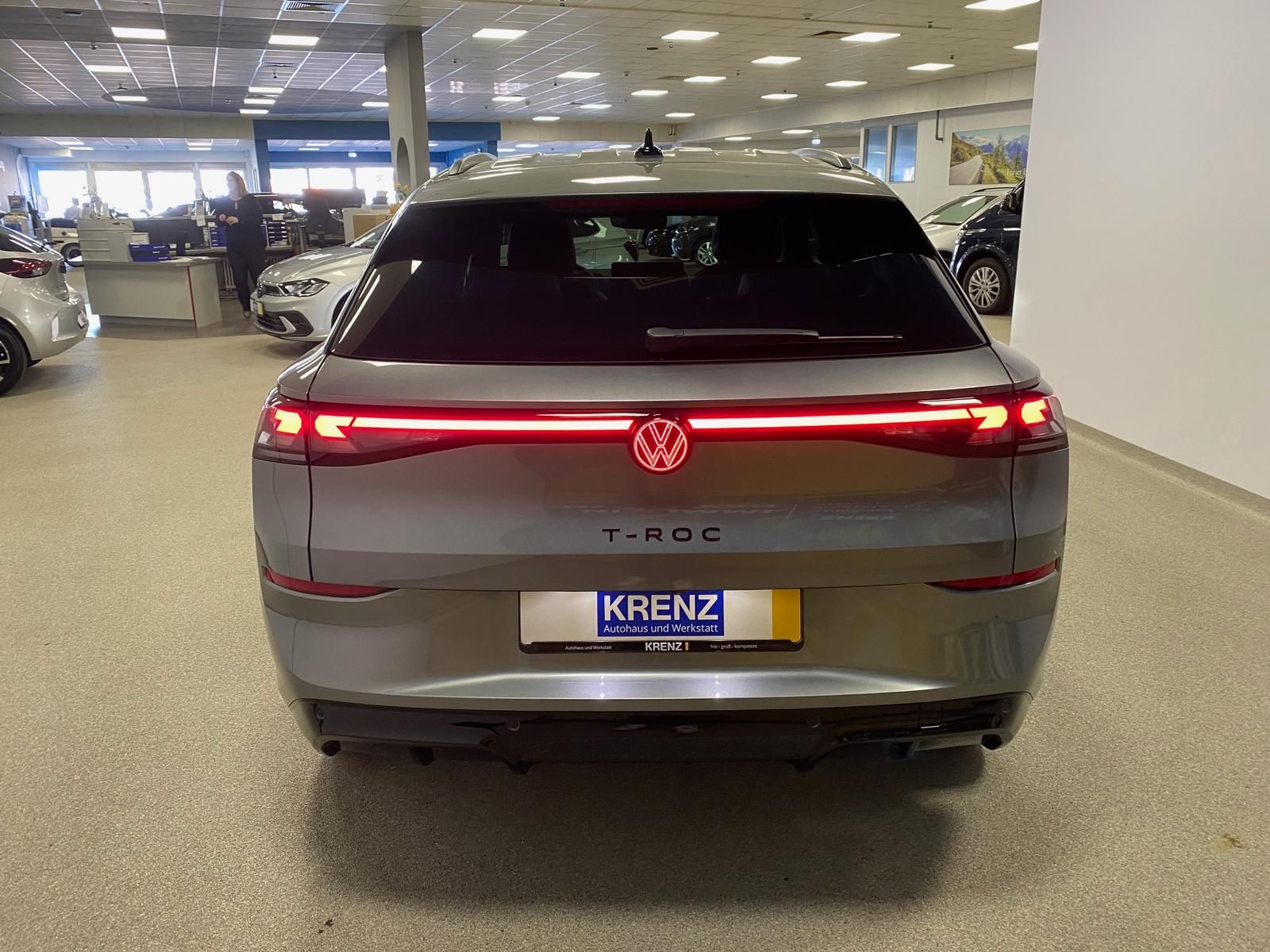 Fahrzeugabbildung Volkswagen T-Roc 1.5 eTSI R-Line NEUES MODELL AHK+ACC+KAMER