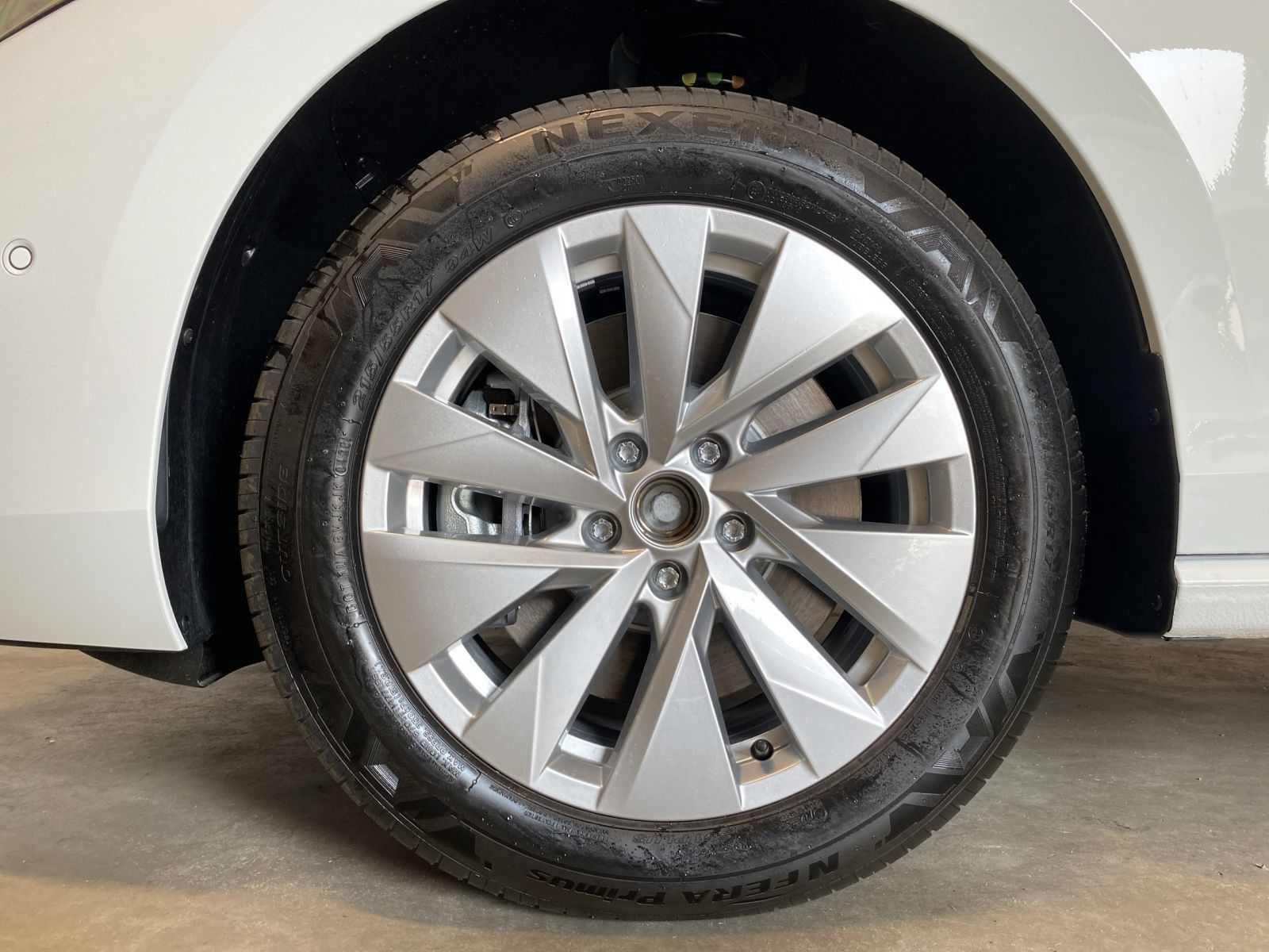 Volkswagen Passat - Bild 13